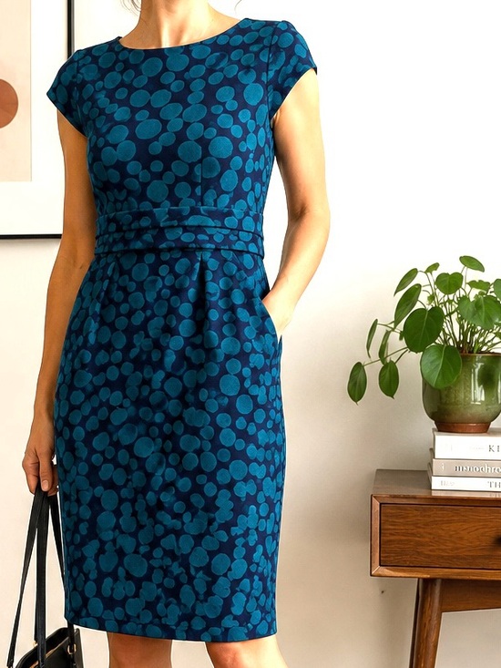 Boden Dresses & Skirts - BODEN Ponte Knit Blue Polka Dot Dress
Size US 8-2010's-Office-Siren-Boat Neck